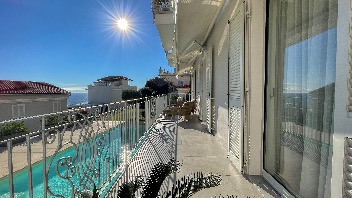 3 pièces avec une grande terrasse 3