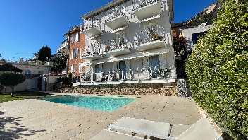 3 pièces avec une grande terrasse 16