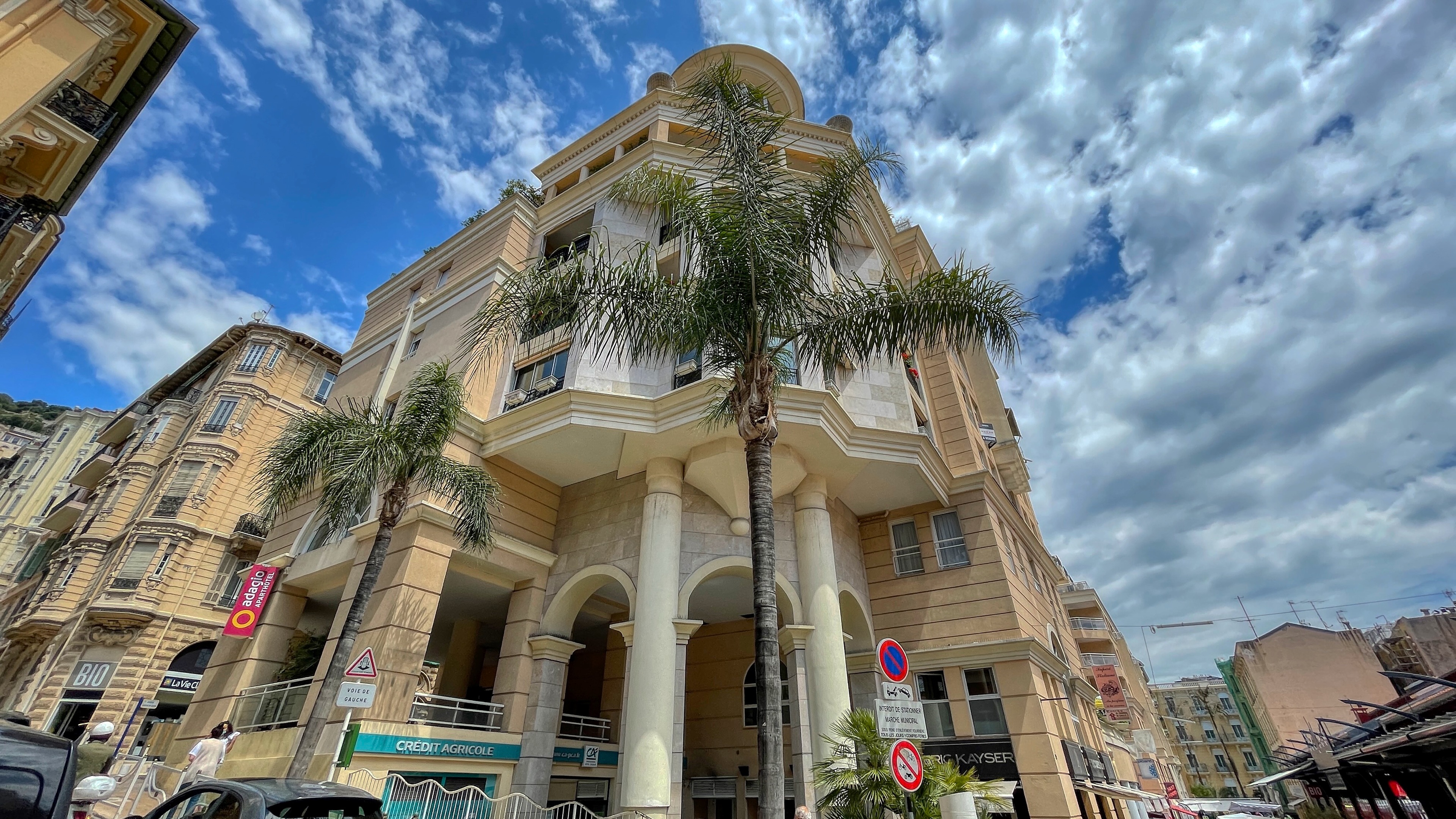 Appartement d'angle de 3 chambres à Beausoleil, proche de Monaco 5