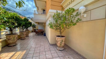 Appartement d'angle de 3 chambres à Beausoleil, proche de Monaco 16