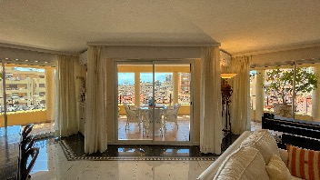 Appartement d'angle de 3 chambres à Beausoleil, proche de Monaco 2