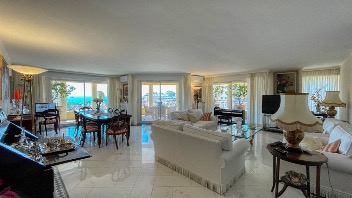 Appartement d'angle de 3 chambres à Beausoleil, proche de Monaco 20
