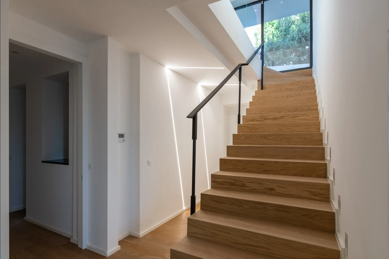 Villa familiale de 284m² avec piscine et grand jardin de 2000m² - Roquebrune-Cap-Martin 9