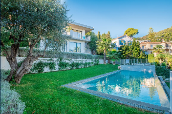 Villa familiale de 284m² avec piscine et grand jardin de 2000m² - Roquebrune-Cap-Martin 11