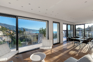 Villa familiale de 284m² avec piscine et grand jardin de 2000m² - Roquebrune-Cap-Martin 4