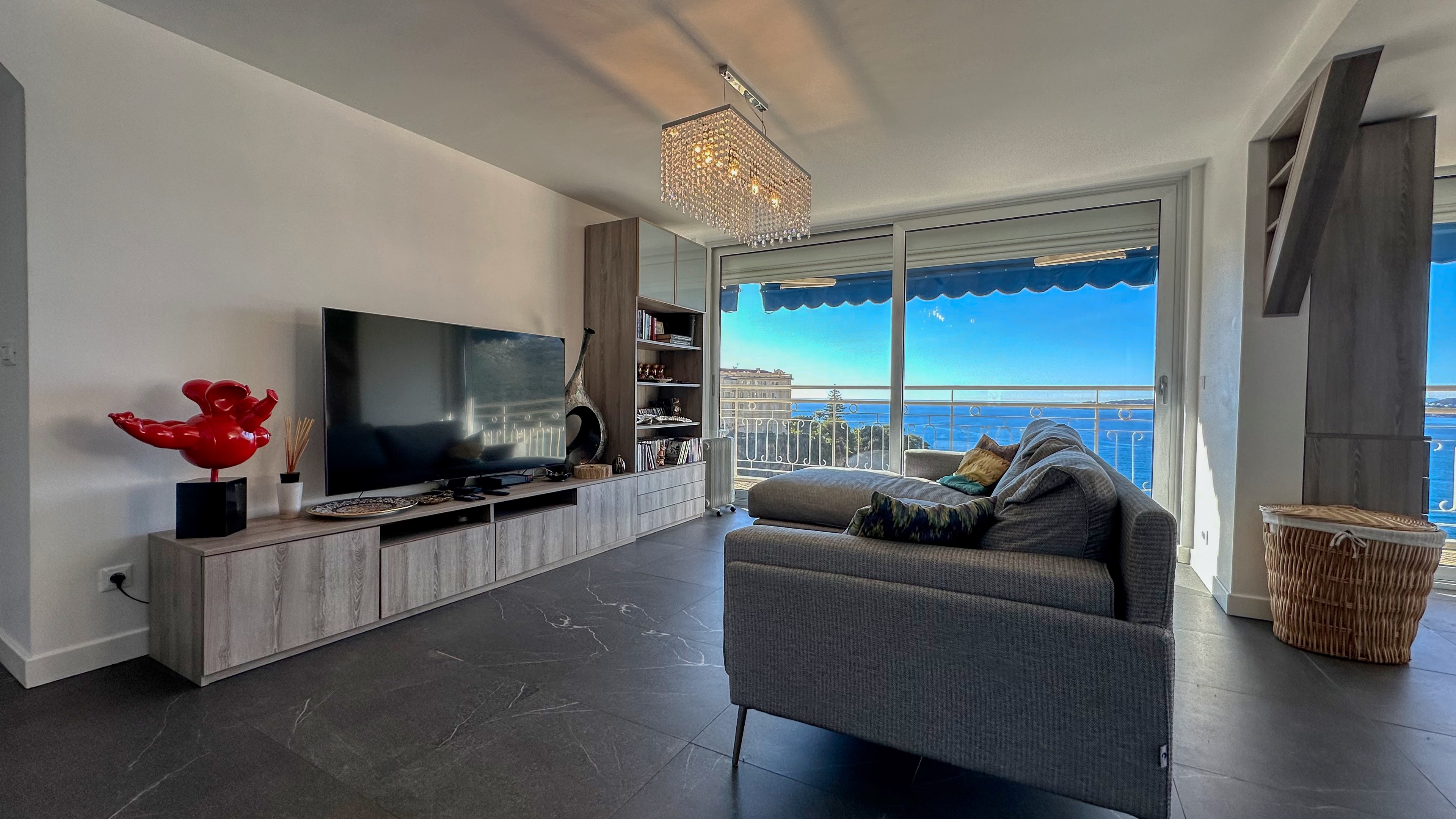 4 bedroom apartment cap d'ail 10