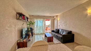 3 Pièces avec garage et piscine 8