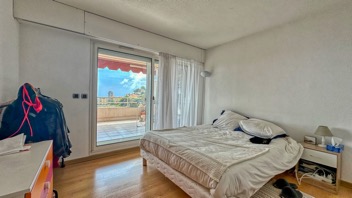 3 Pièces avec garage et piscine 11