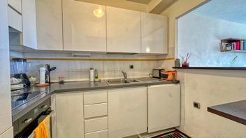 3 Pièces avec garage et piscine 10