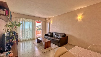 3 Pièces avec garage et piscine 5