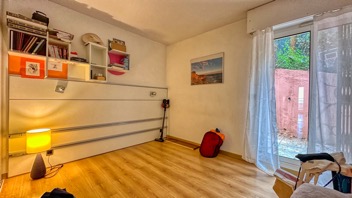 3 Pièces avec garage et piscine 14