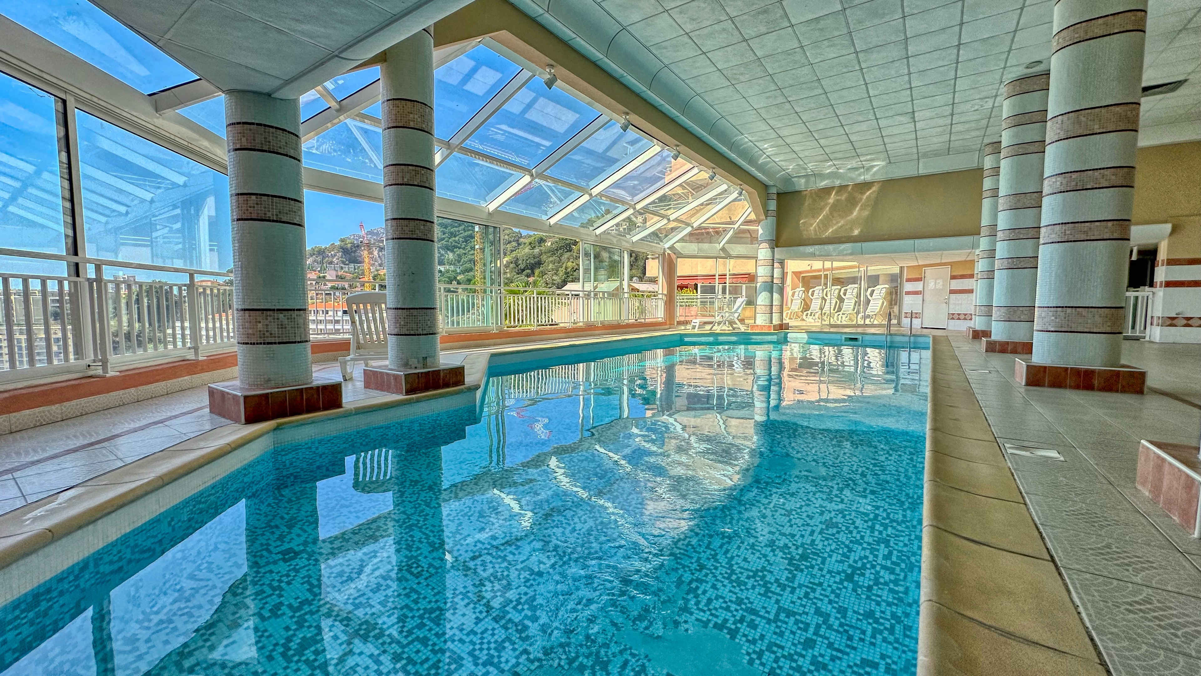 Bilocale con terrazza, piscina e parcheggio privato a Beausoleil	 11