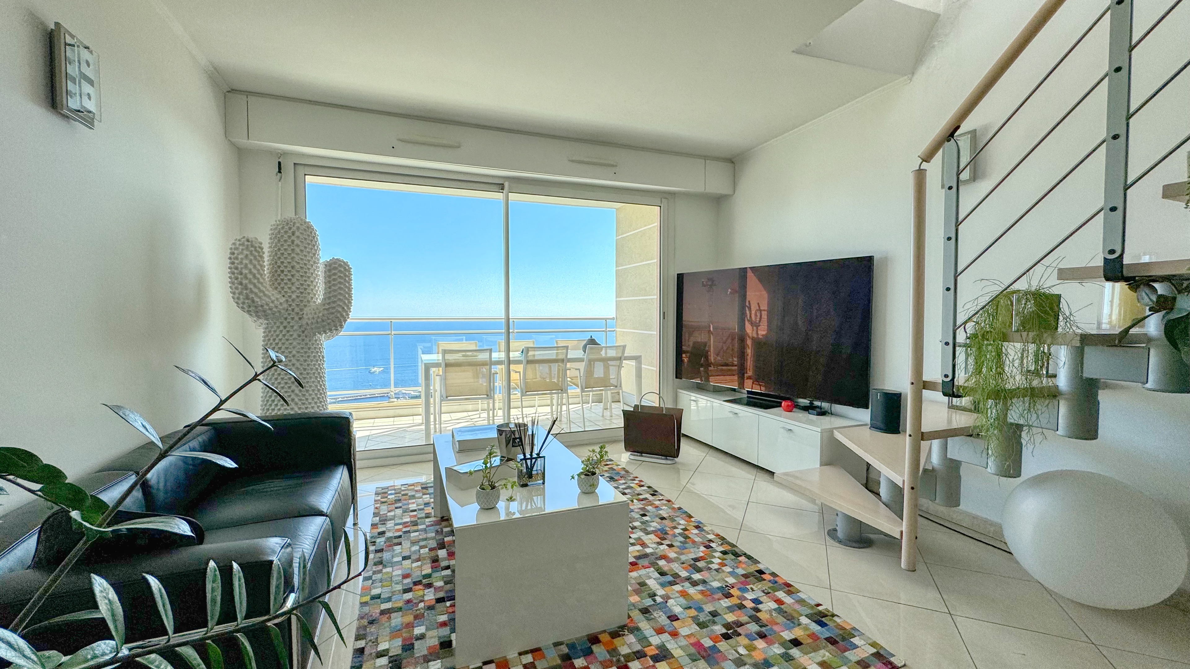 Appartement 3 pièces avec terrasse de 80m² aux portes de Monaco 5