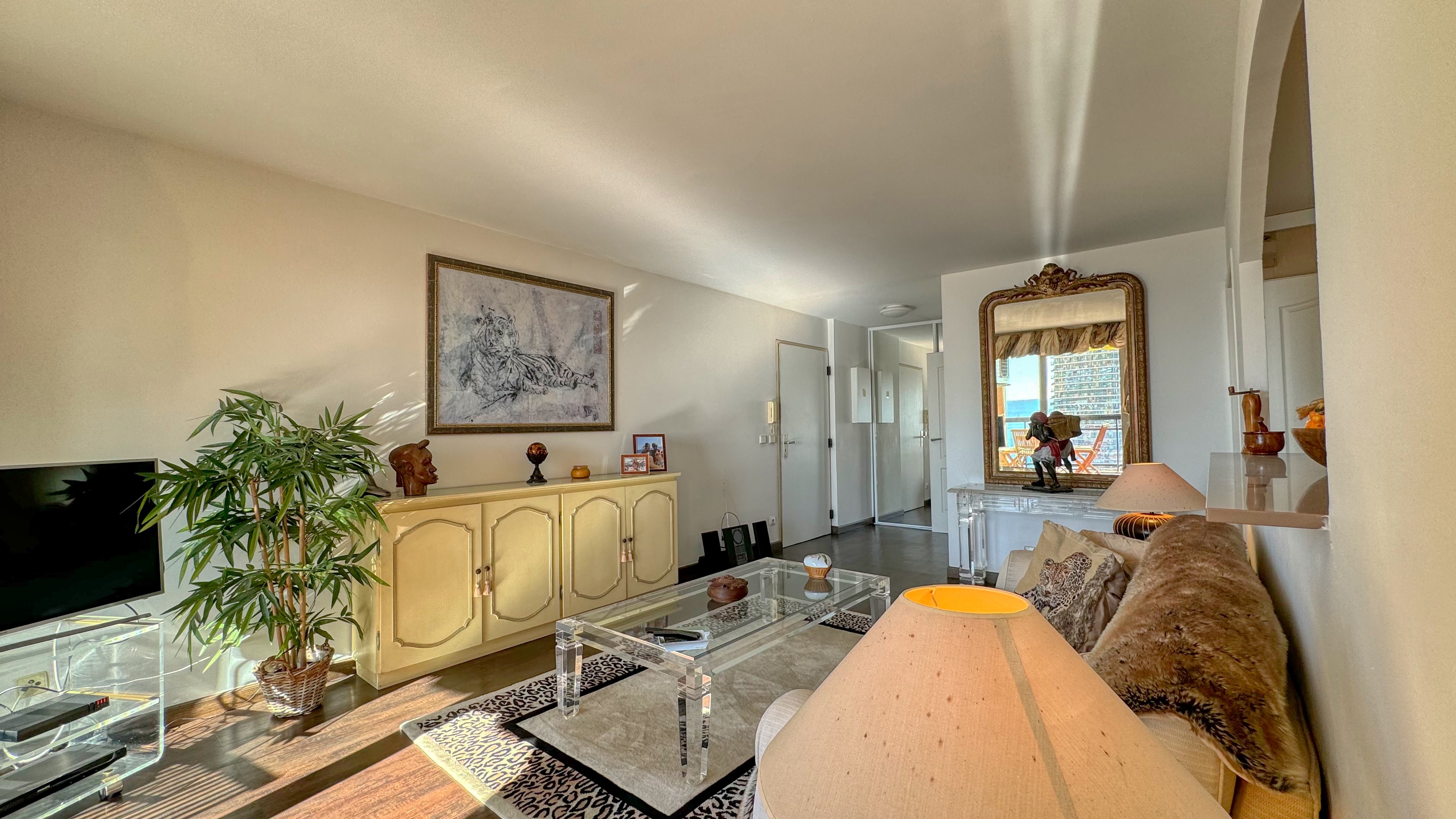 Appartement 2 chambres avec terrasse et vue mer à vendre à Beausoleil, proche de Monaco 5