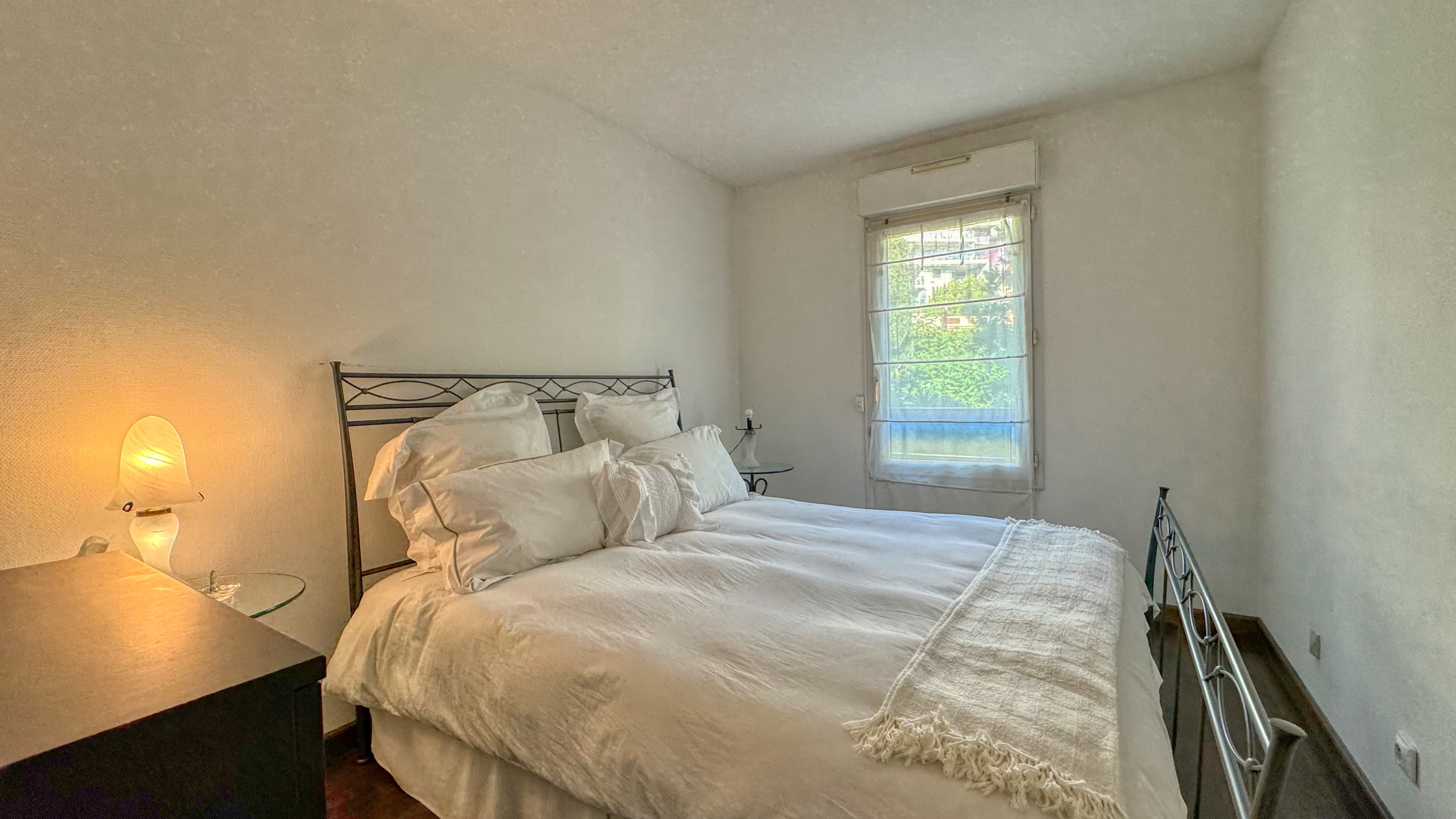 Appartement 2 chambres avec terrasse et vue mer à vendre à Beausoleil, proche de Monaco 13
