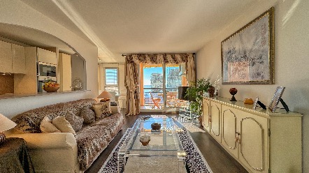 Appartement 2 chambres avec terrasse et vue mer à vendre à Beausoleil, proche de Monaco 3
