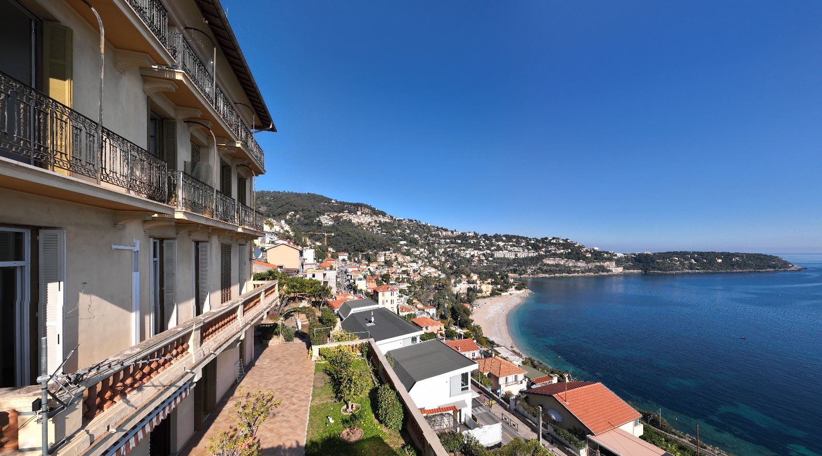 Propriété Belle Époque à 1 km de Monaco avec potentiel d'extension – 500m² sur terrain de 1500m² 15