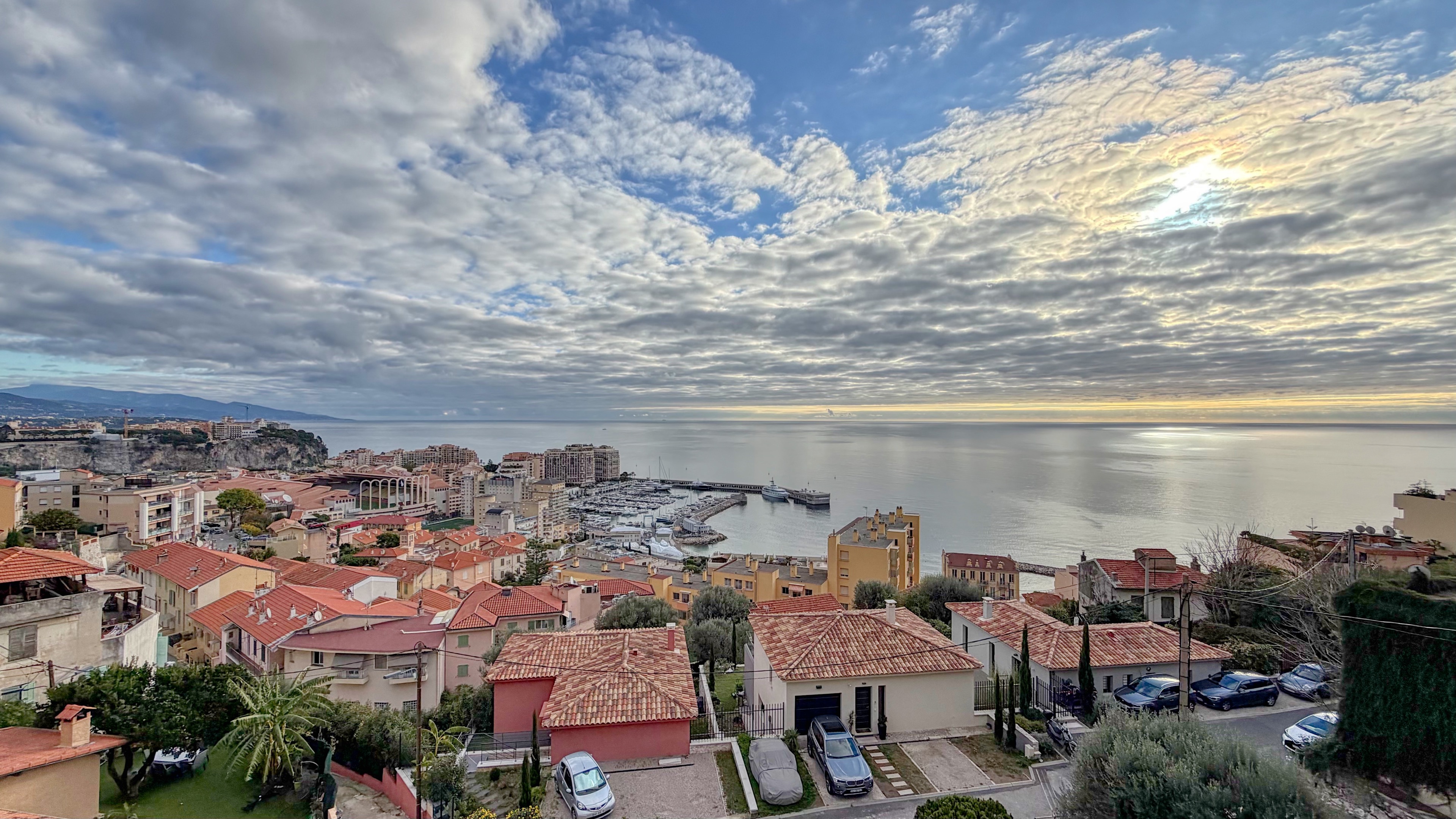 At Monaco’s doorstep – Sea-view two-bedroom apartment with balcony and storage 1