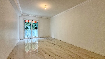 At Monaco’s doorstep – Sea-view two-bedroom apartment with balcony and storage 8