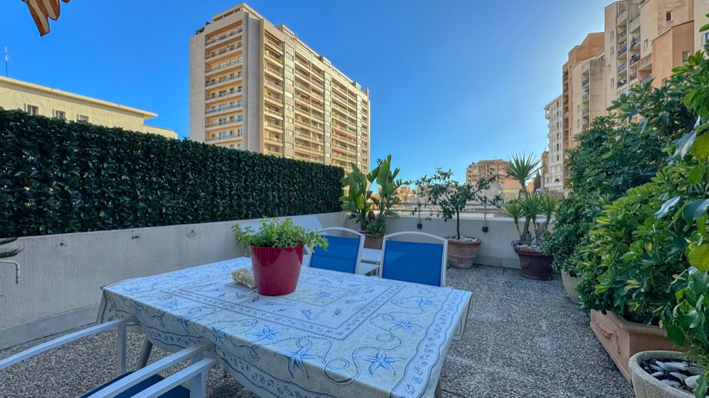 Appartamento di 1 camera da letto con terrazza di 50m² in vendita dietro Place des Moulins, Monaco