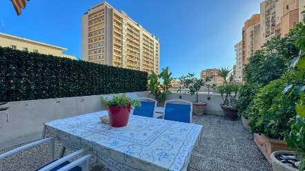 Appartement 1 chambre avec terrasse de 50m² à vendre derrière la Place des Moulins, Monaco 1