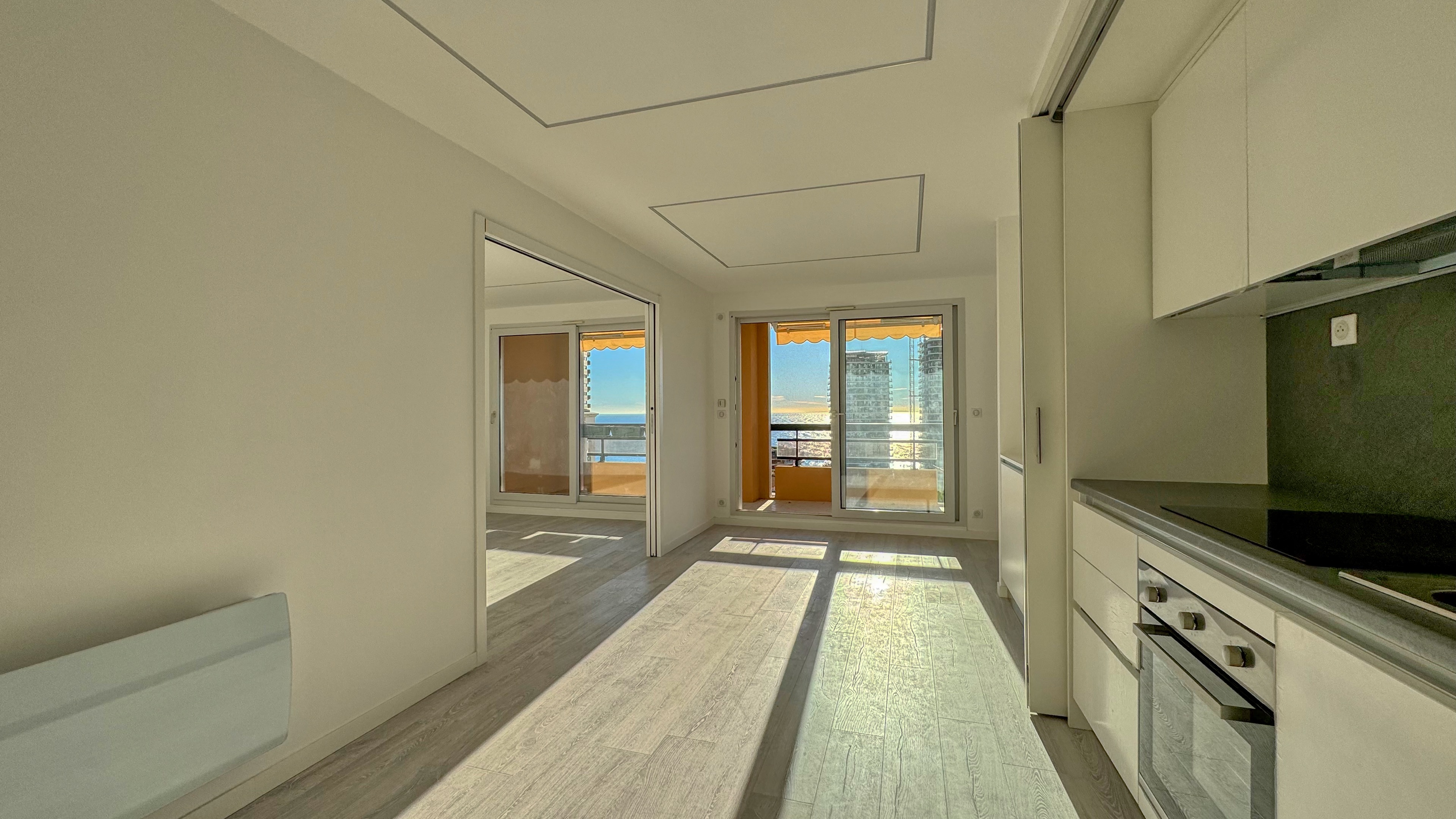 Appartement 4 pièces avec vue mer à Saint Roman, Monaco – Garage et cave inclus 4