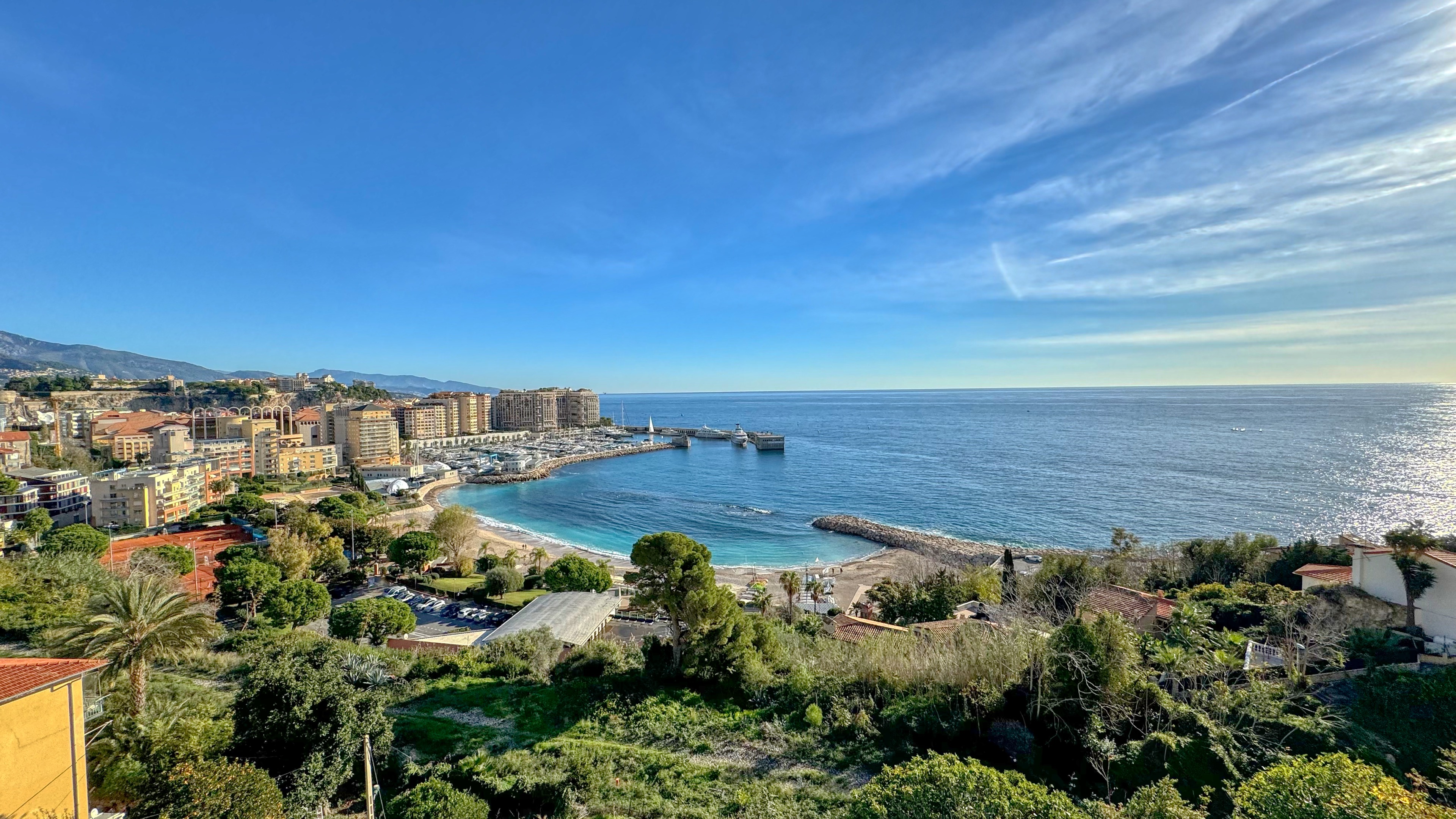 Bella casa a 10 minuti dal Casinò di Montecarlo con vista panoramica! 24