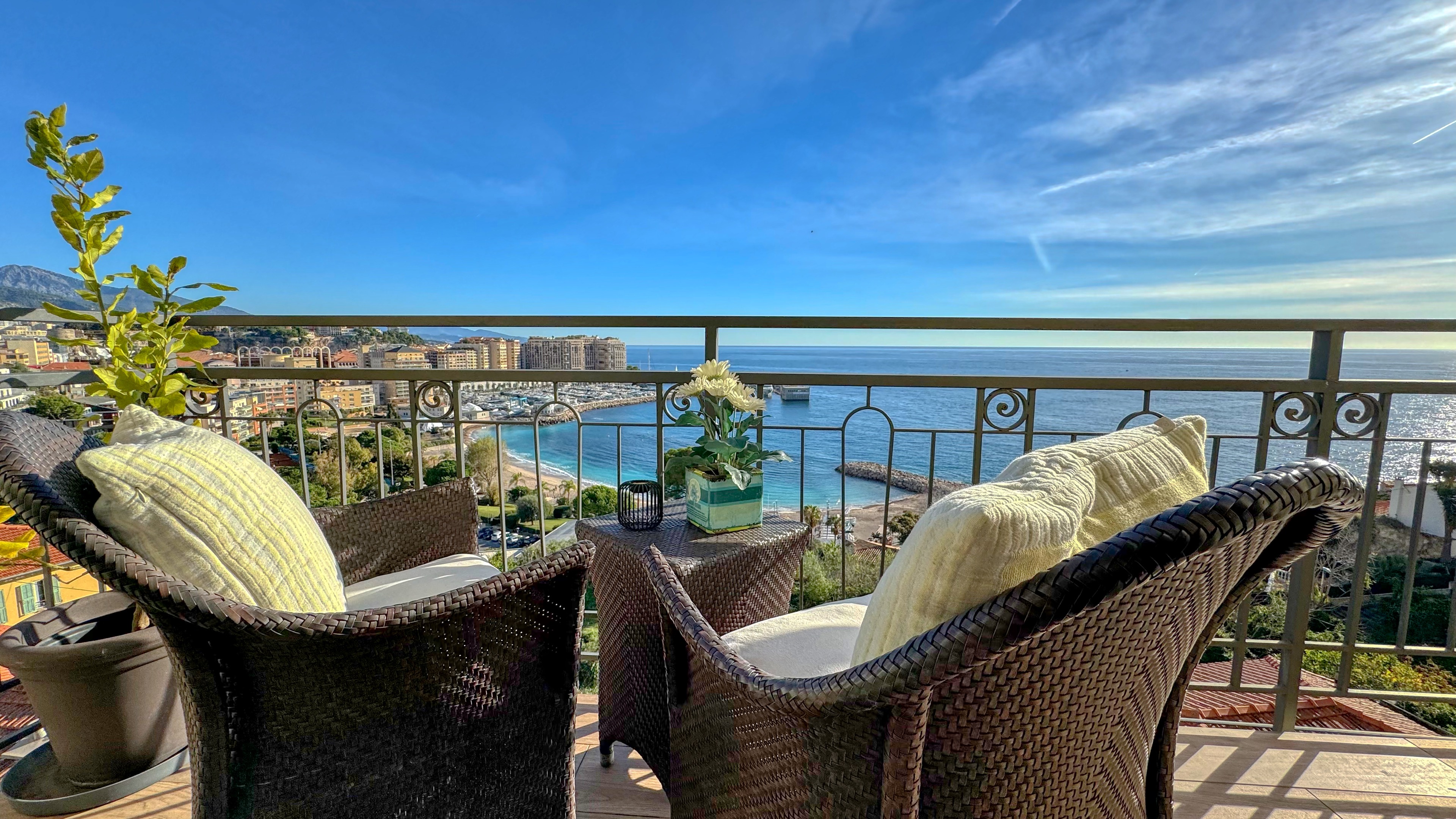 Bella casa a 10 minuti dal Casinò di Montecarlo con vista panoramica! 2