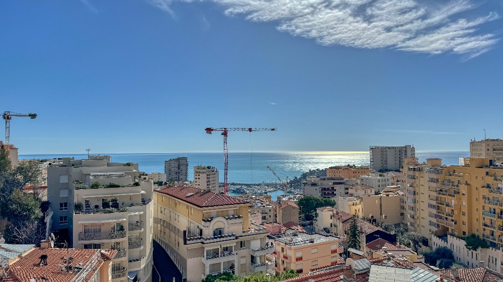 Quadrilocale ristrutturato con vista mare a pochi passi da Monaco - 110m², terrazze, cantina, garage