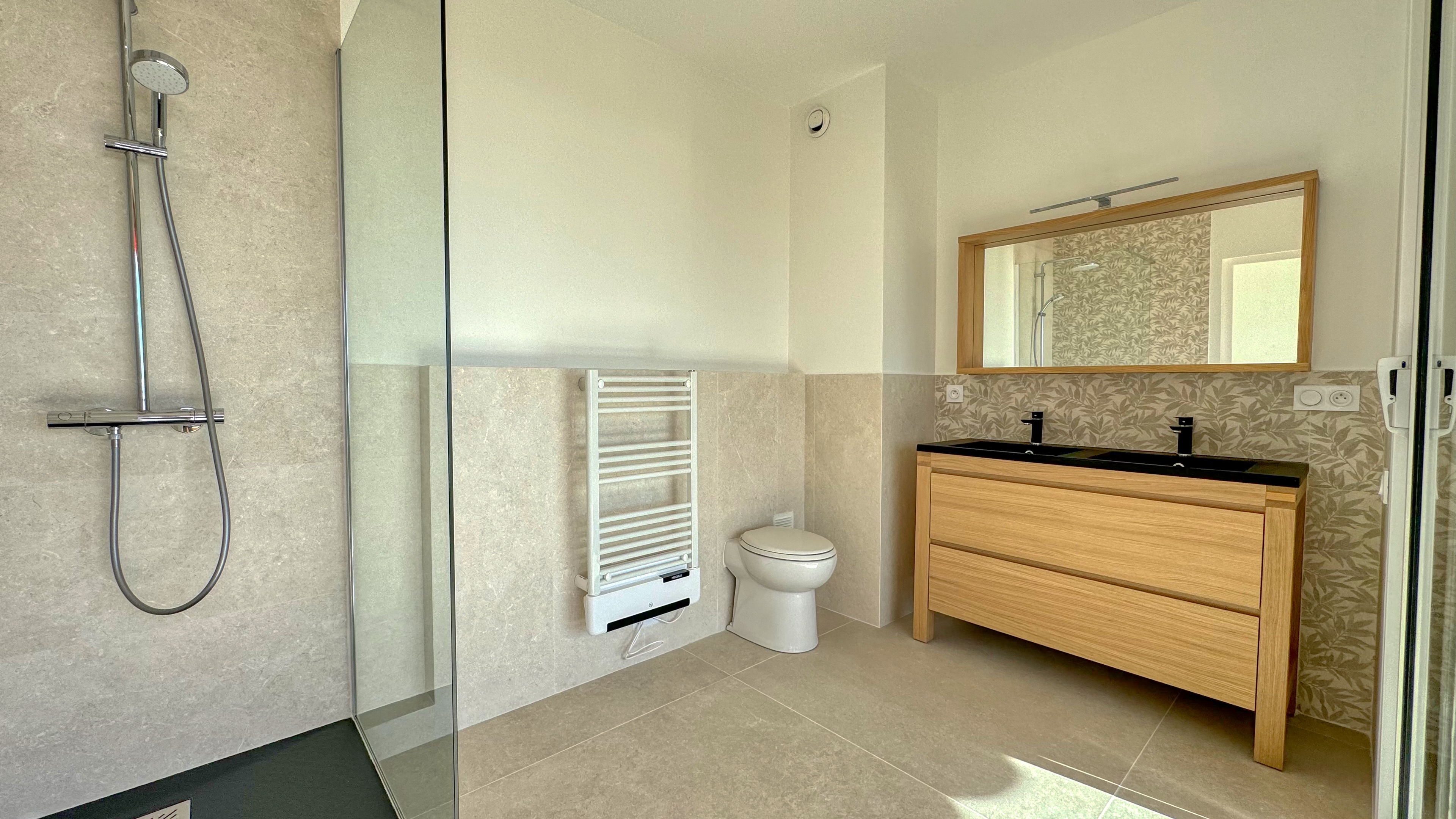 Appartement 4 pièces rénové avec vue mer à quelques pas de Monaco – 110m², terrasses, cave, garage 8