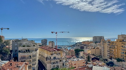 Appartement 4 pièces rénové avec vue mer à quelques pas de Monaco – 110m², terrasses, cave, garage 1