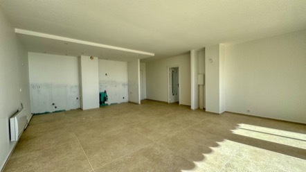 Appartement 4 pièces rénové avec vue mer à quelques pas de Monaco – 110m², terrasses, cave, garage 6