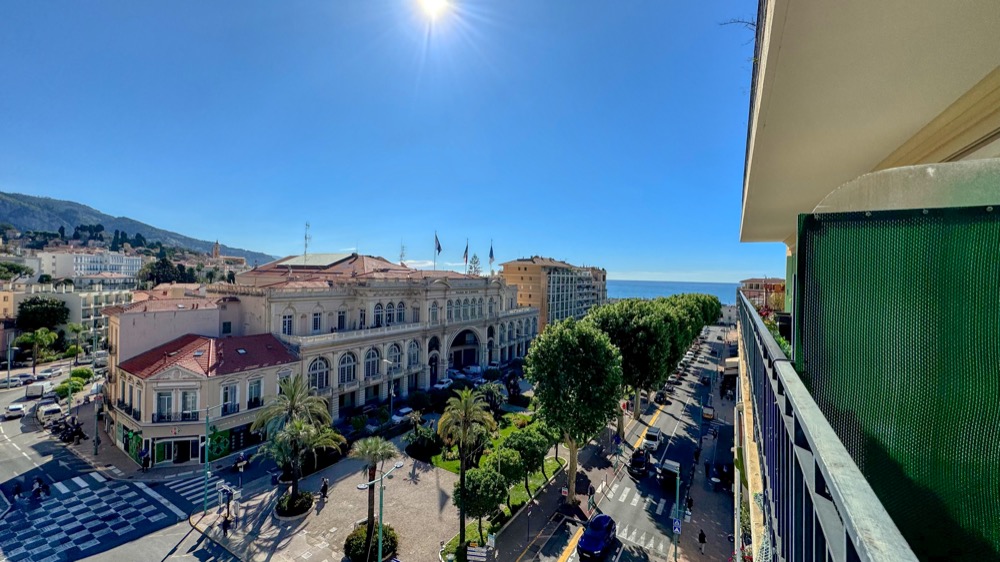 Appartamento di 104m² da ristrutturare nel cuore di Mentone, con un grande potenziale