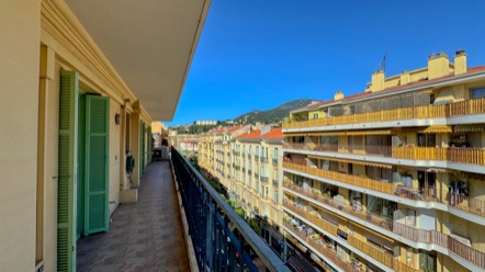 Appartement à rénover de 104m² au cœur de Menton, avec grand potentiel 6