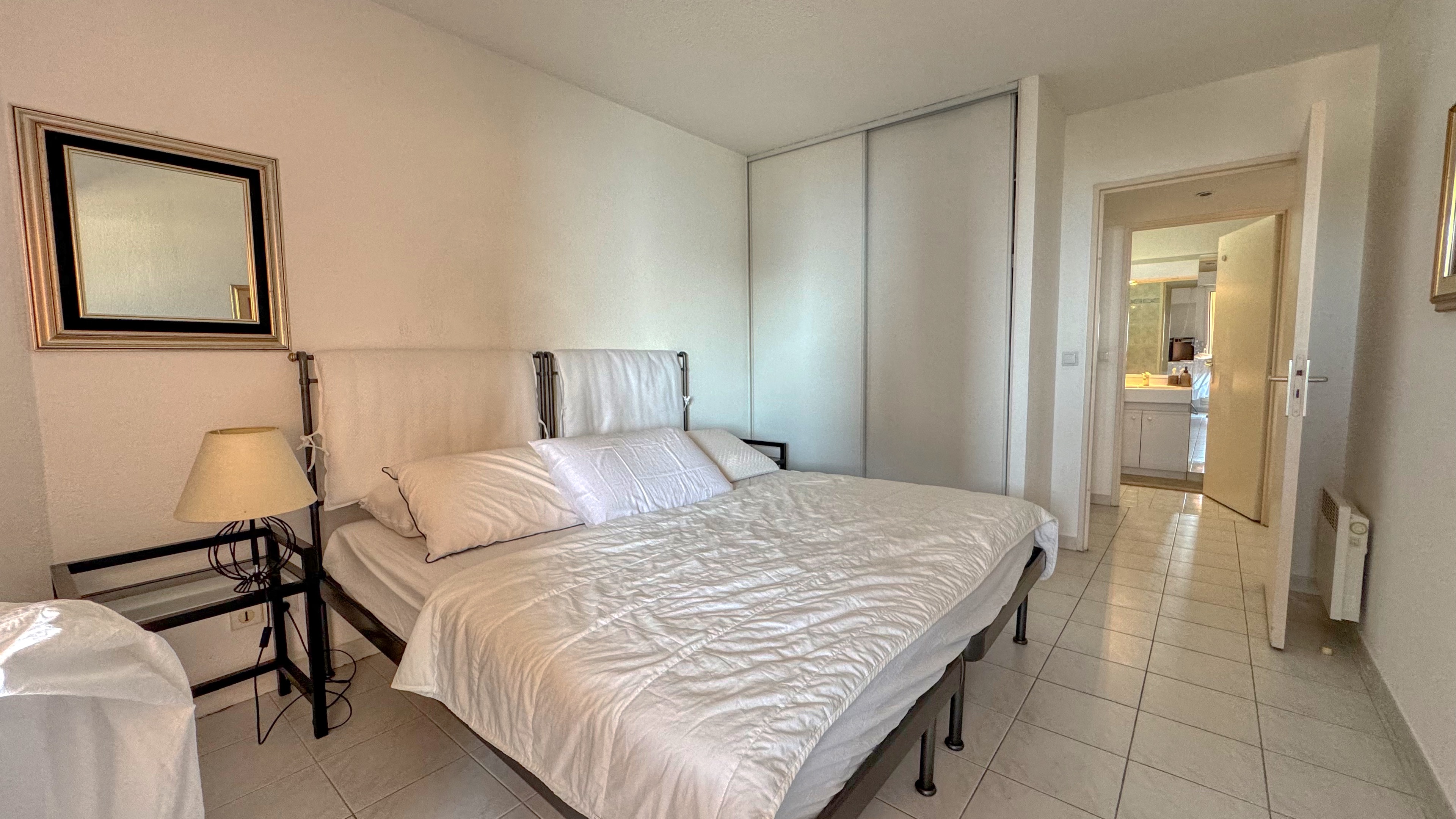 Bilocale con terrazza, piscina e parcheggio – Residenza esclusiva a Beausoleil 9