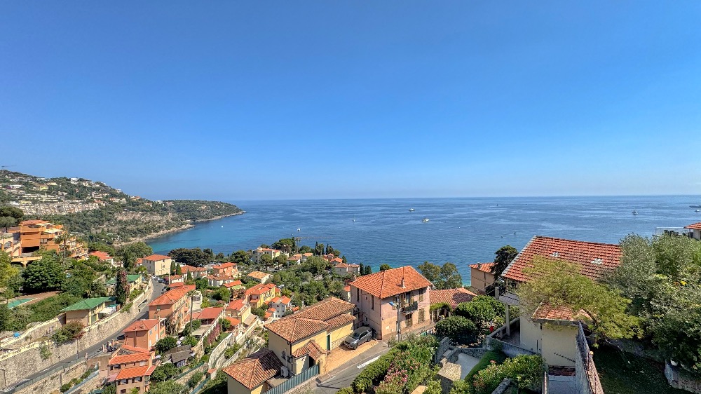 Trilocale con vista mare a Roquebrune-Cap-Martin - terrazza di 39m², solarium privato, piscina, parcheggio
