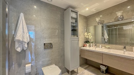3-комнатная квартира с видом на море в Рокбрюн-Кап-Мартен - терраса 39 м², частный солярий, бассейн, парковка 13