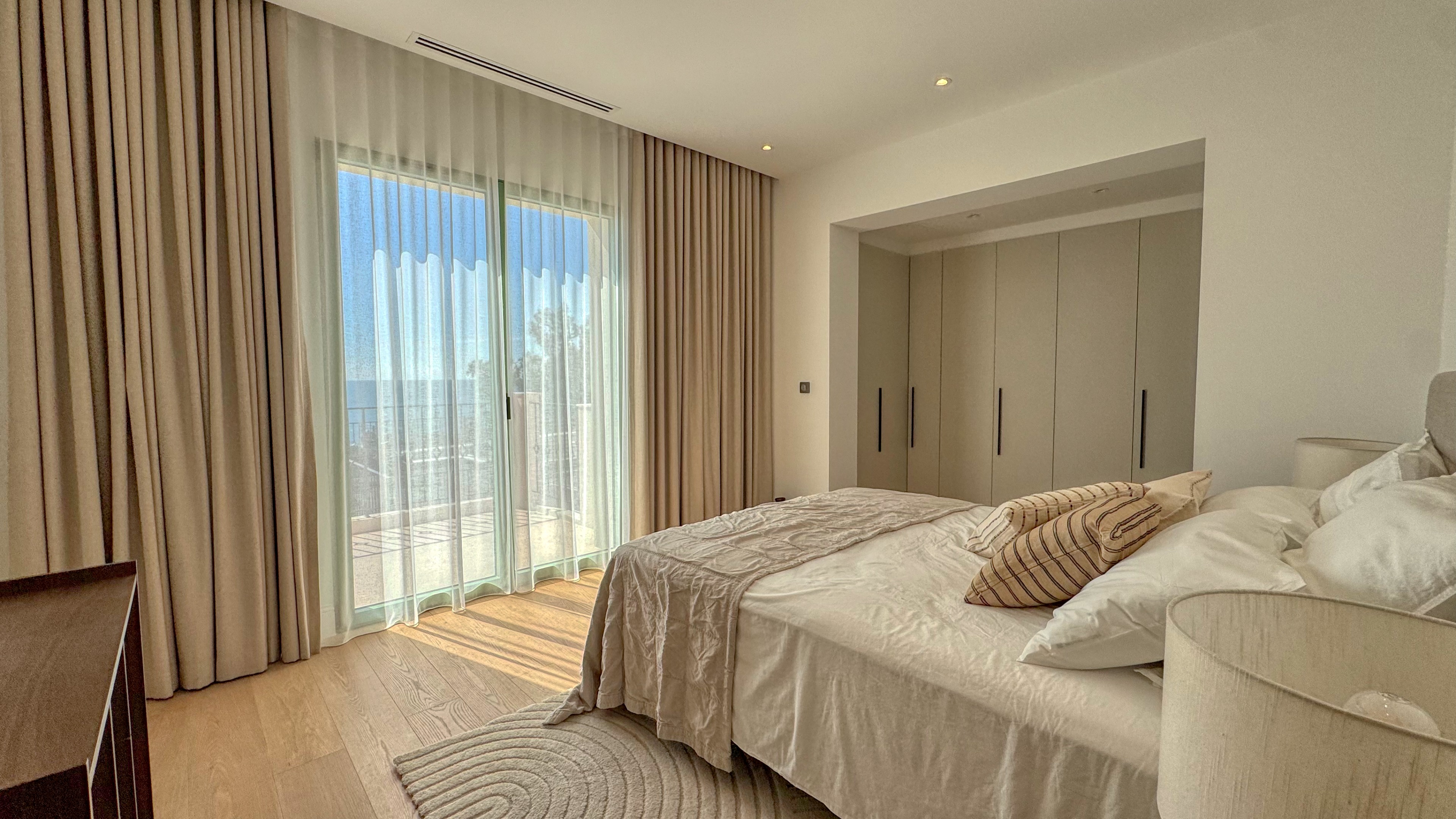 Villa rénovée de 131m² avec vue mer, terrasses et dépendance - Roquebrune-Cap-Martin 14
