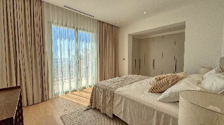 Villa rénovée de 131m² avec vue mer, terrasses et dépendance - Roquebrune-Cap-Martin 14