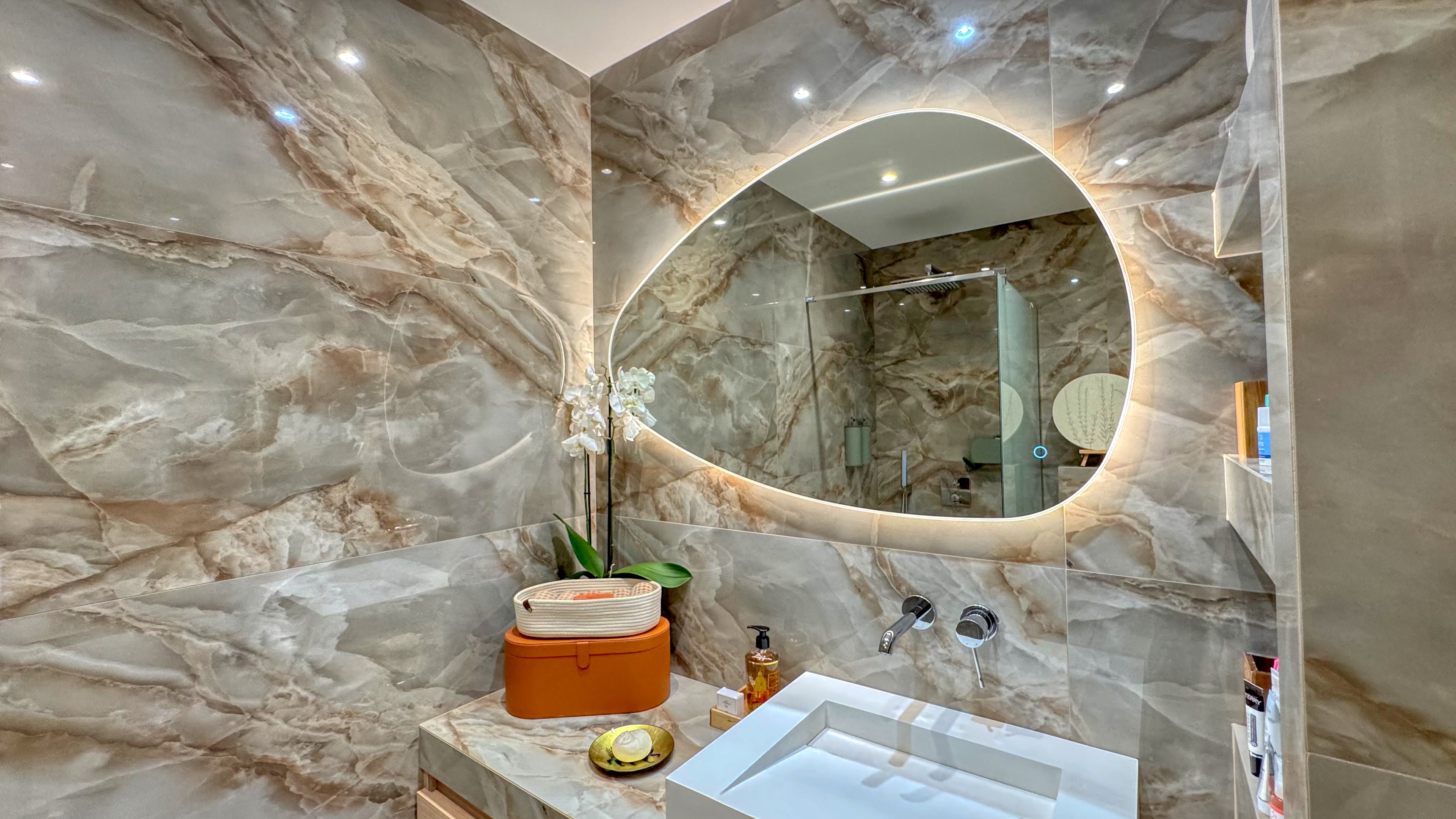 Appartement 2 pièces rénové avec terrasse et aperçu mer à Roquebrune Cap Martin, proche Monaco 15