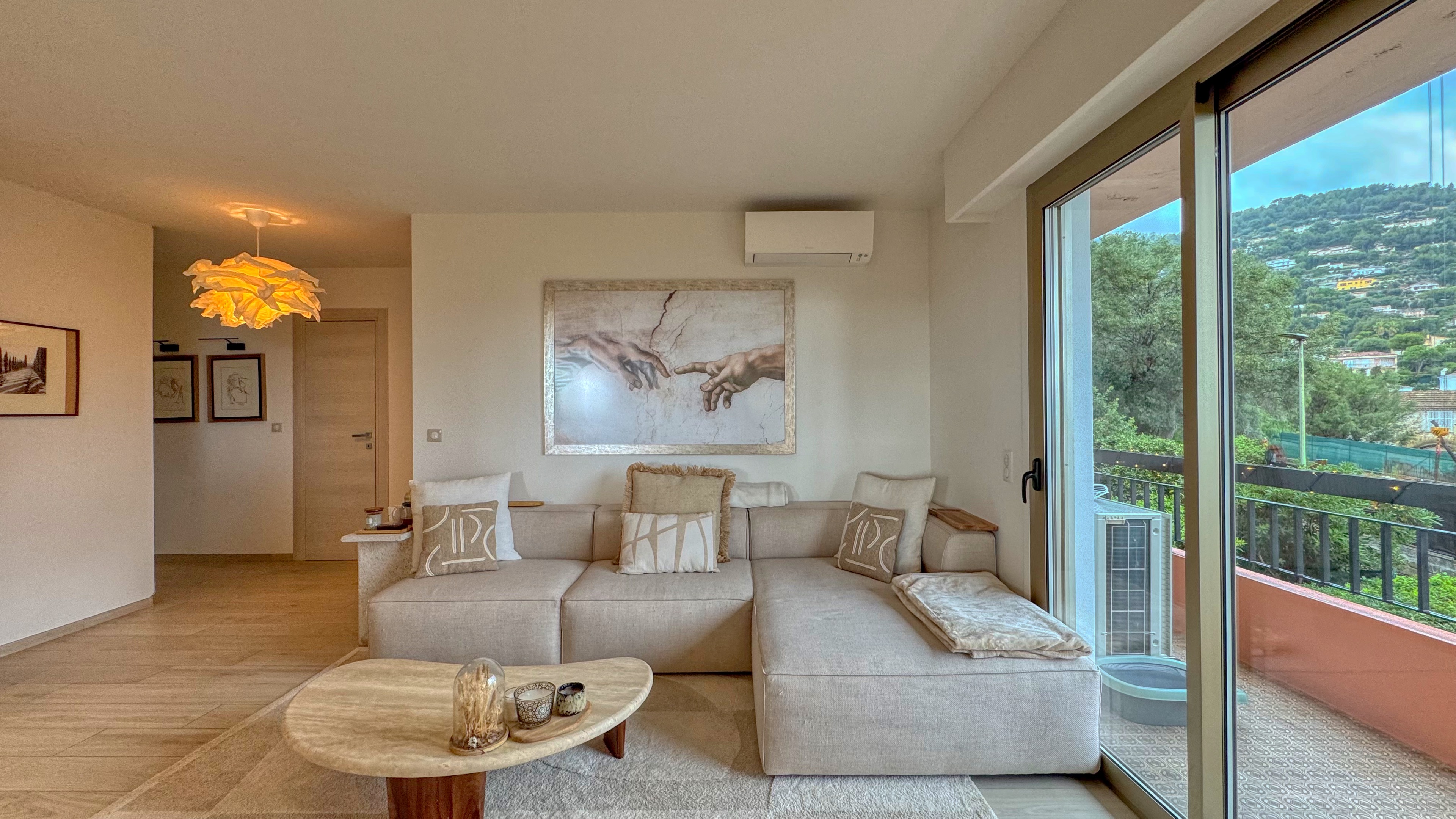 Appartement 2 pièces rénové avec terrasse et aperçu mer à Roquebrune Cap Martin, proche Monaco 5