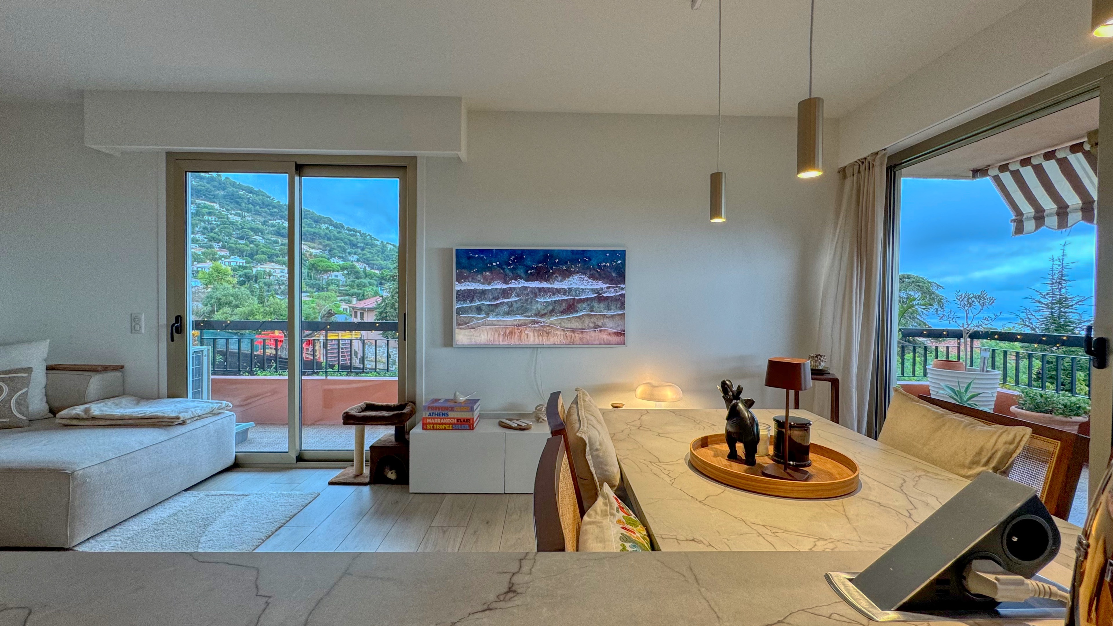 Appartement 2 pièces rénové avec terrasse et aperçu mer à Roquebrune Cap Martin, proche Monaco 11