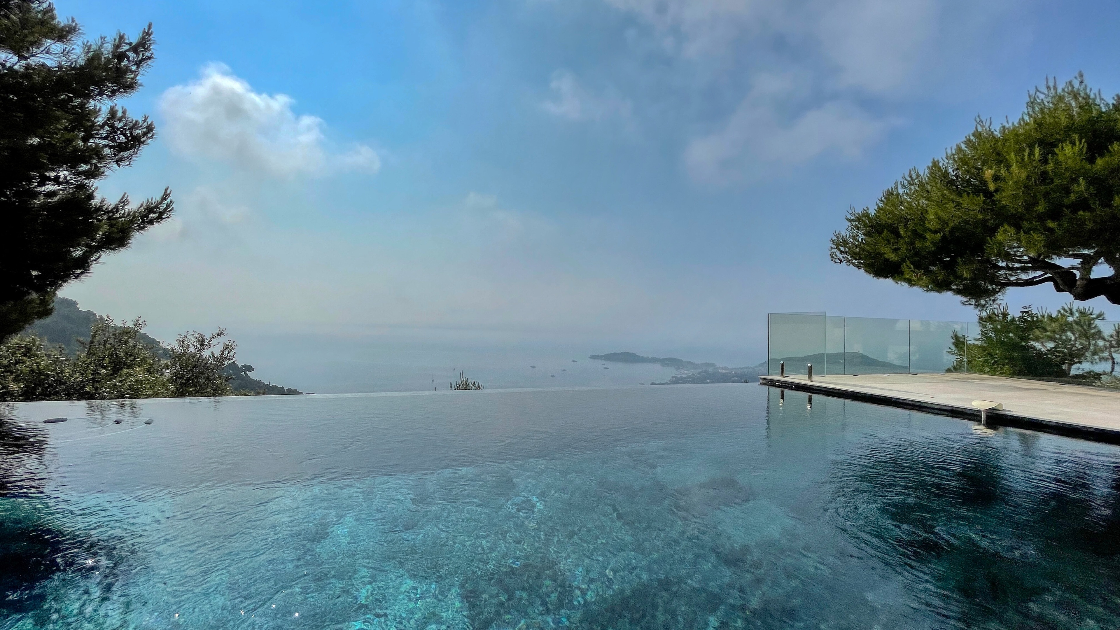 Villa di lusso a Villefranche-sur-Mer: un gioiello contemporaneo con vista mozzafiato sul mare 3