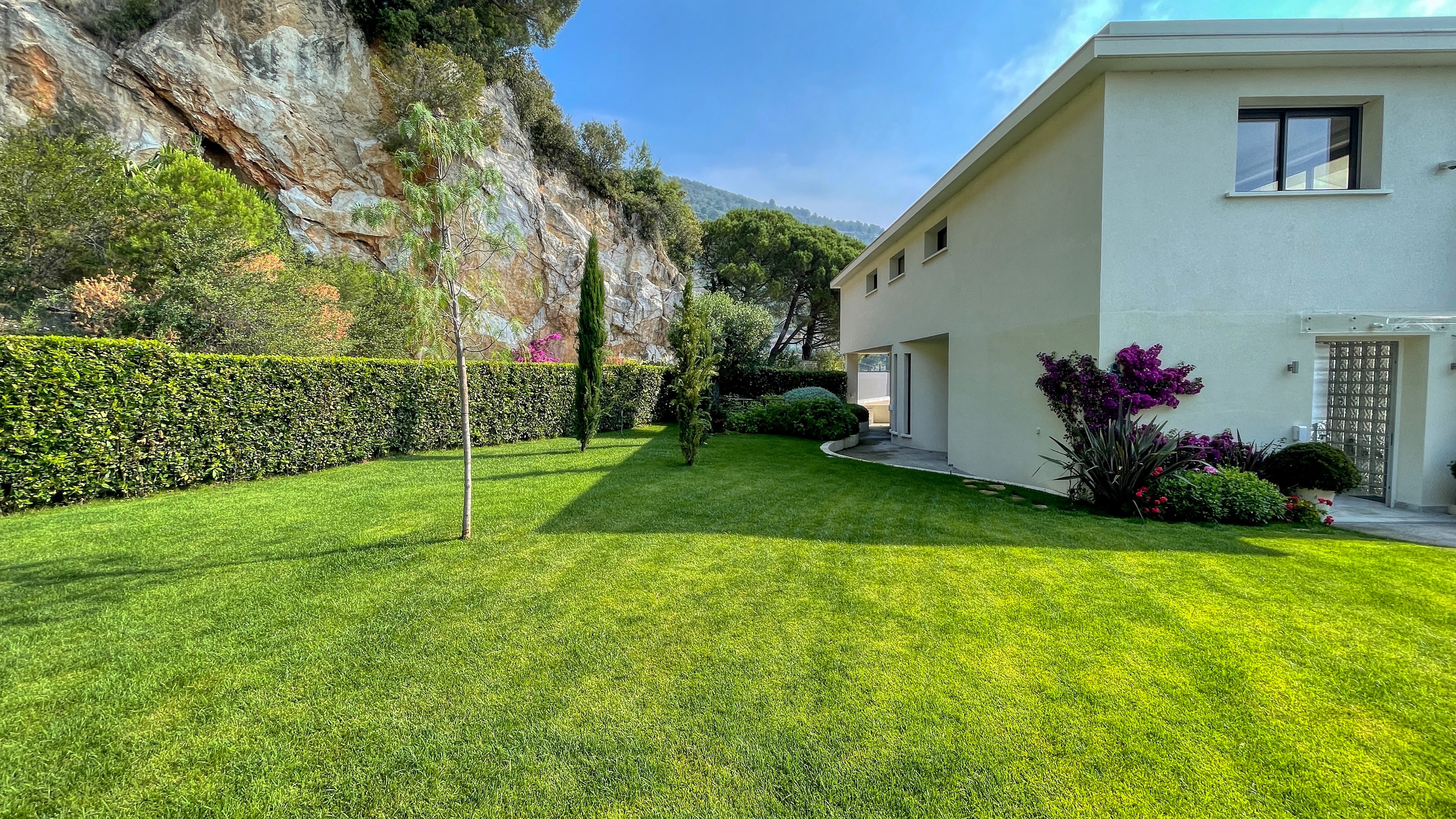 Villa di lusso a Villefranche-sur-Mer: un gioiello contemporaneo con vista mozzafiato sul mare 35