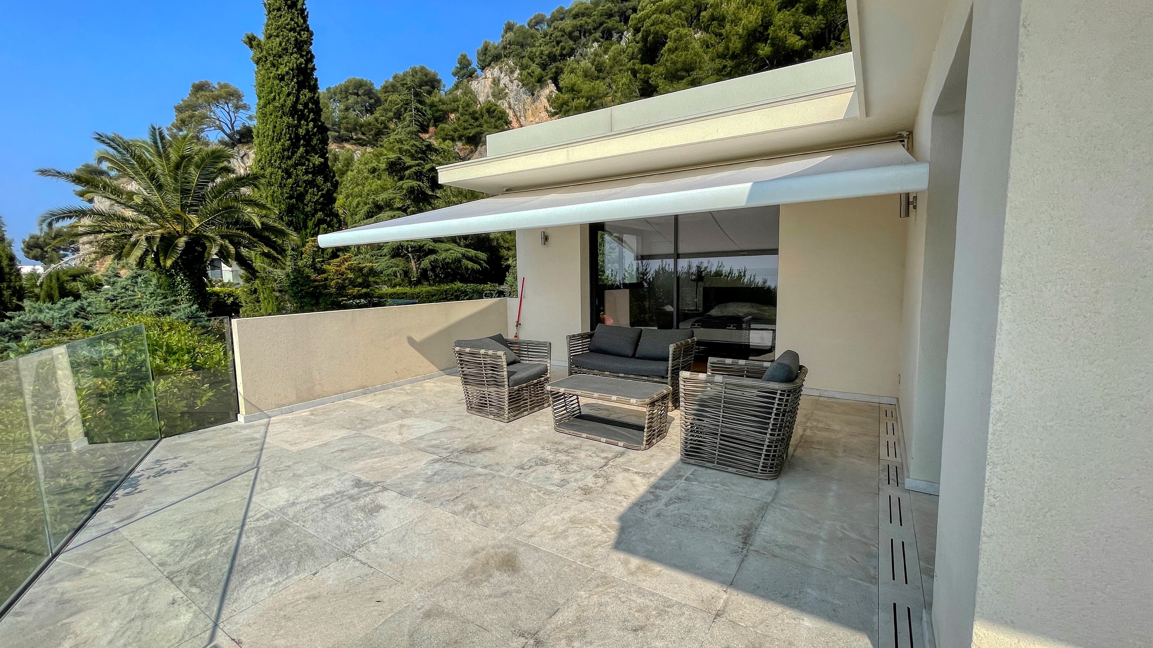 Villa di lusso a Villefranche-sur-Mer: un gioiello contemporaneo con vista mozzafiato sul mare 26