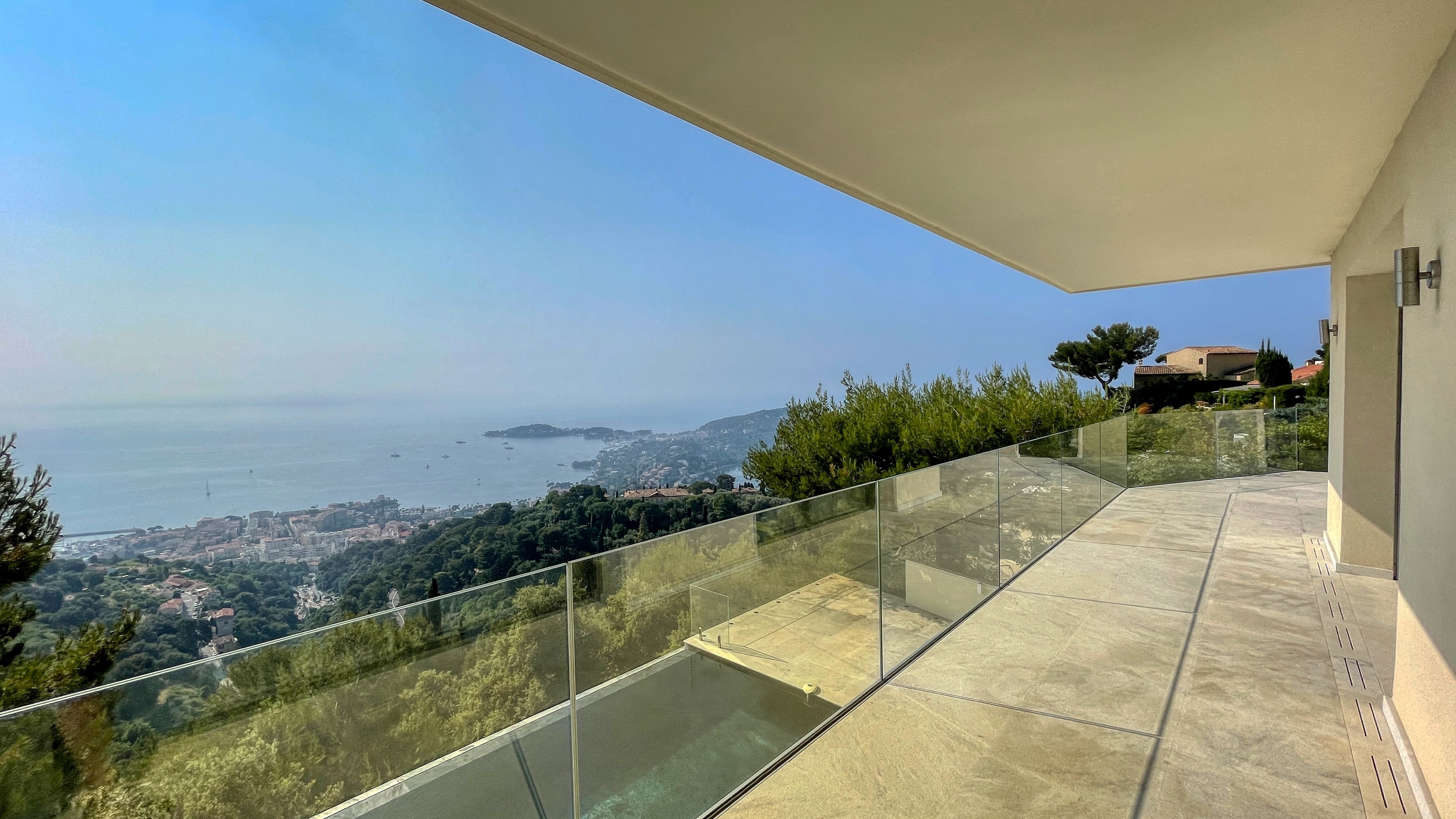 Villa di lusso a Villefranche-sur-Mer: un gioiello contemporaneo con vista mozzafiato sul mare 27