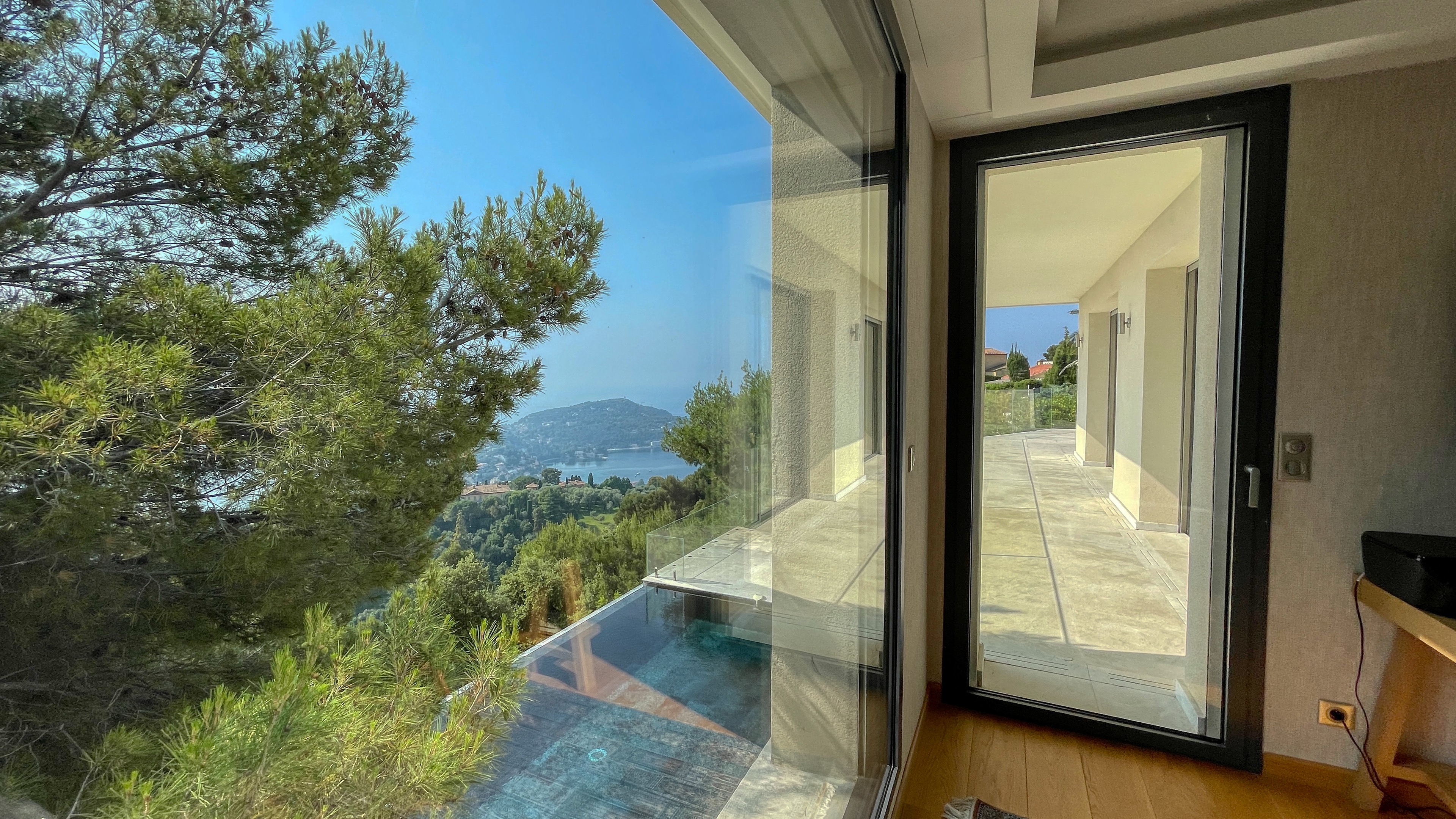 Villa di lusso a Villefranche-sur-Mer: un gioiello contemporaneo con vista mozzafiato sul mare 29