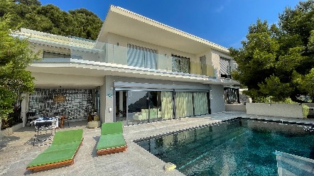 Villa di lusso a Villefranche-sur-Mer: un gioiello contemporaneo con vista mozzafiato sul mare 4