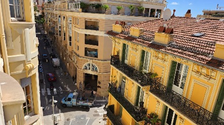 50% Ownership of a 2 Room Apartment in Beausoleil with Cellar and View	 8