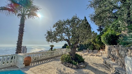 Duplex de luxe de 150m² à quelques pas de Monte-Carlo avec vue mer et terrasse 25